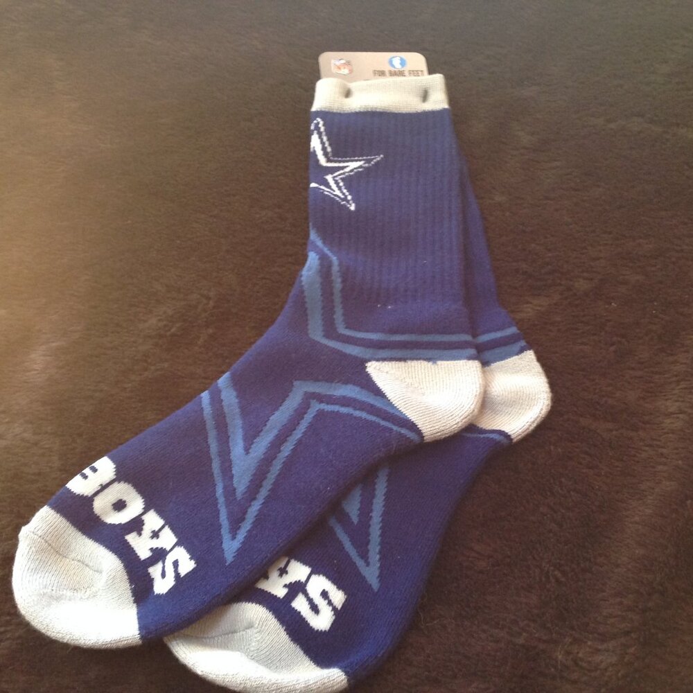 NWT For Bare Feet Socks Dallas Cowboys Size: Large